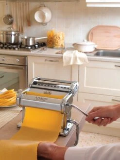 Pasta Machine 13 Pasta Machine -Kitchen Supplies Store image 1407