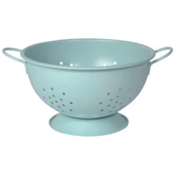 Robin’s Egg Blue Colander, 2.7qt