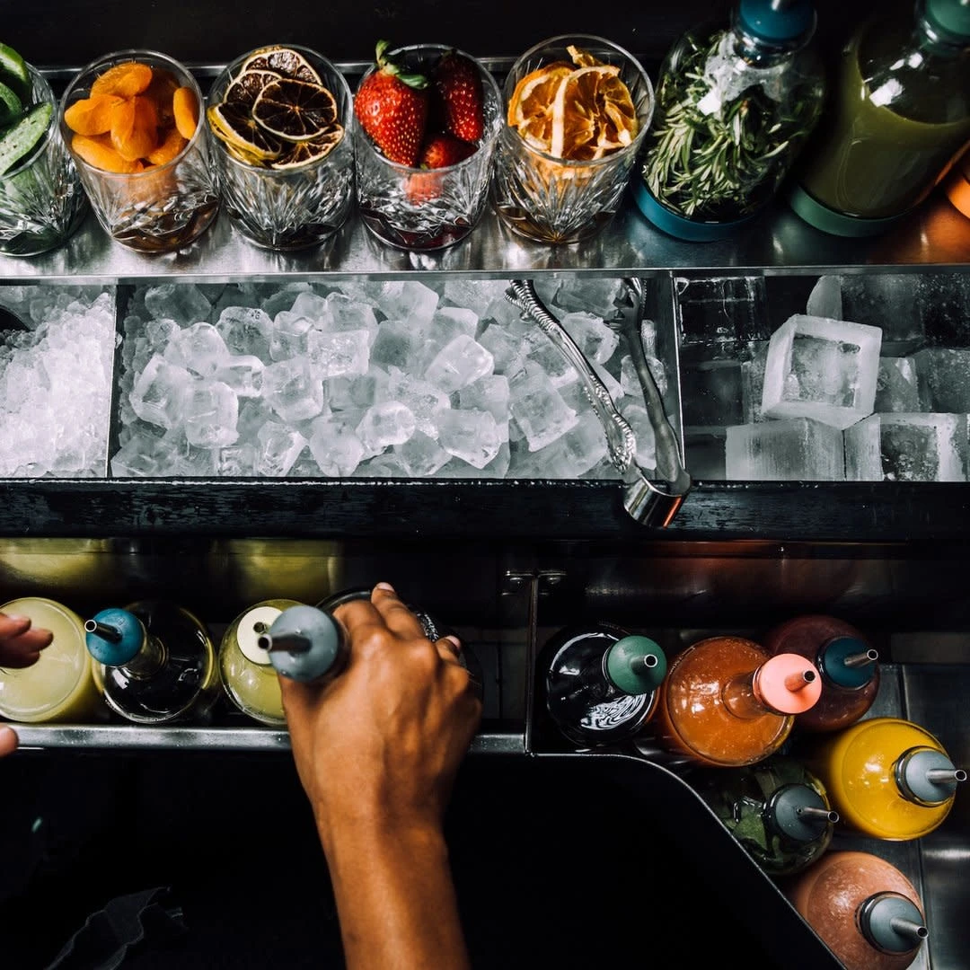 Burnt Orange Infusing Bottle With Lid & Pour Spout 10 Burnt Orange Infusing Bottle With Lid & Pour Spout - Image 8
